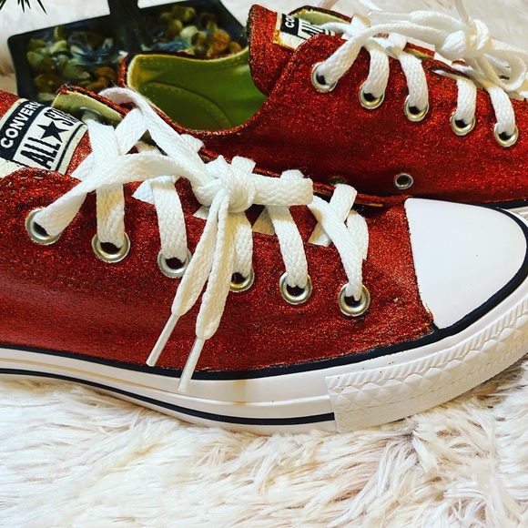 Ruby Red All Star Converse - Picture 3 of 4